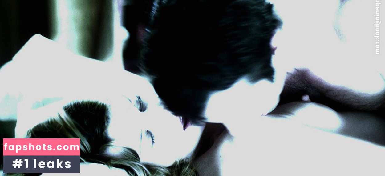 Milla Jovovich gallery photo #193