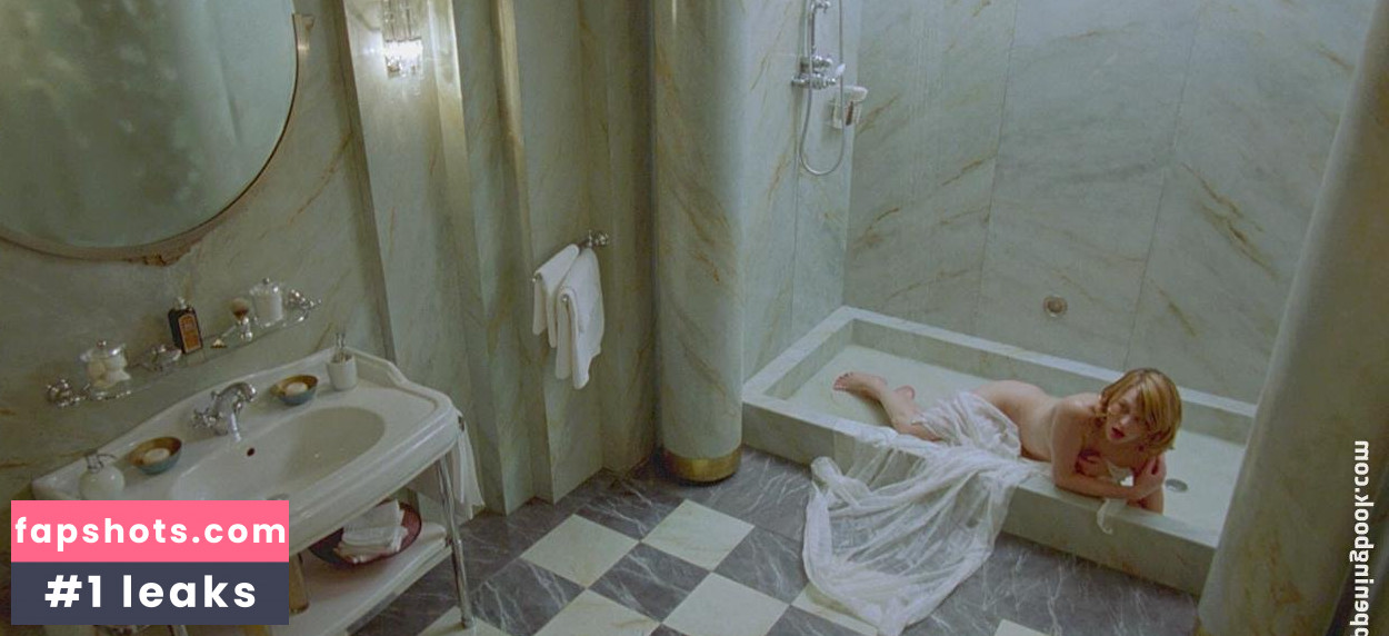 Milla Jovovich gallery photo #195