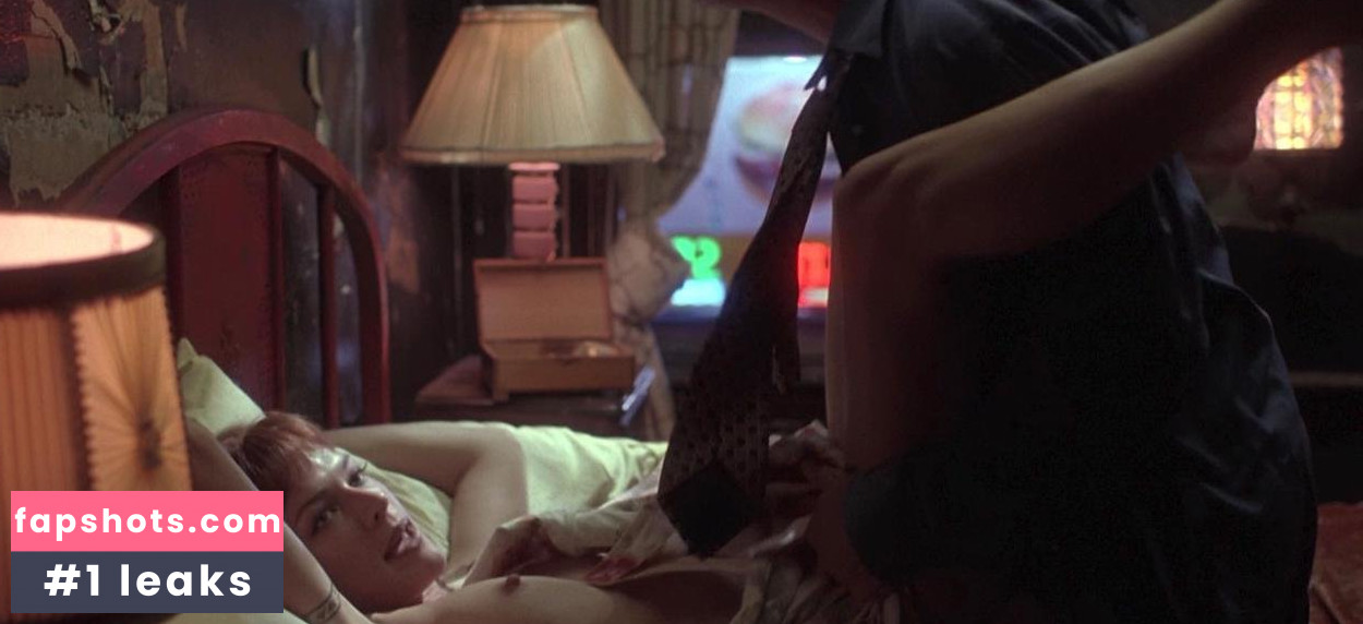 Milla Jovovich gallery photo #210