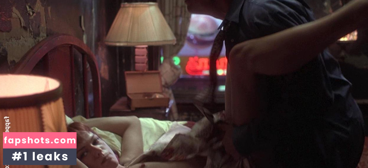 Milla Jovovich gallery photo #211