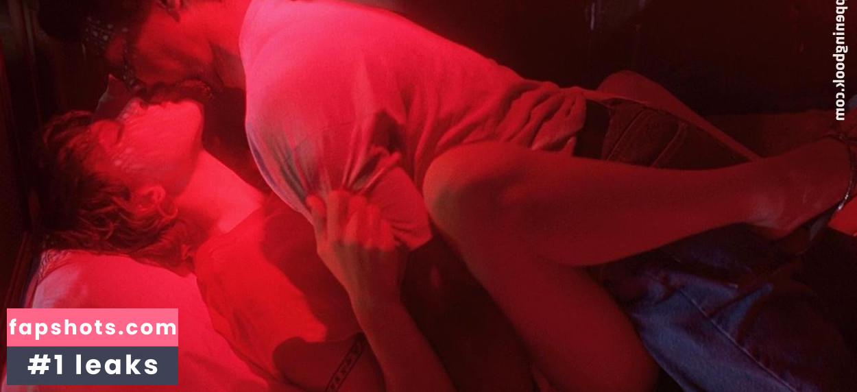 Milla Jovovich gallery photo #212