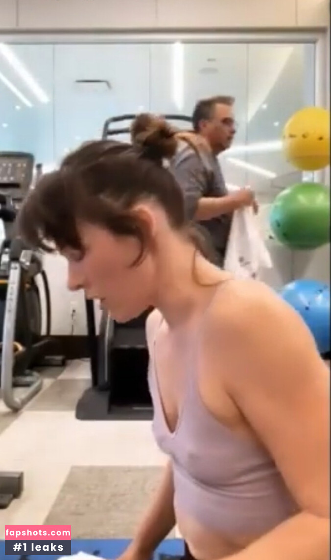 Milla Jovovich gallery photo #48