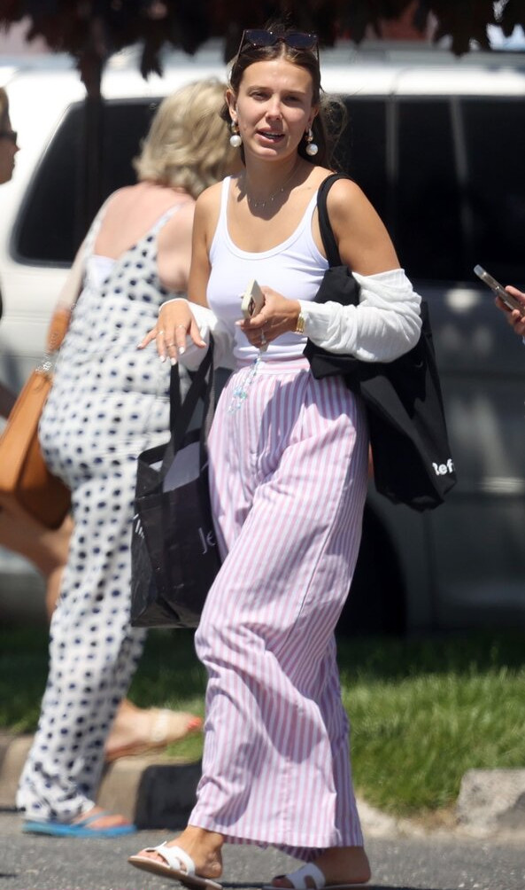 millie-bobby-brown-1 gallery photo #1125