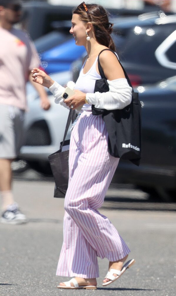 millie-bobby-brown-1 gallery photo #1129