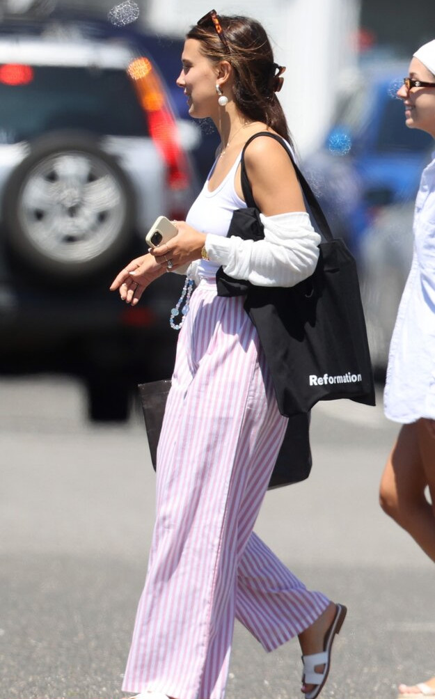 millie-bobby-brown-1 gallery photo #1136