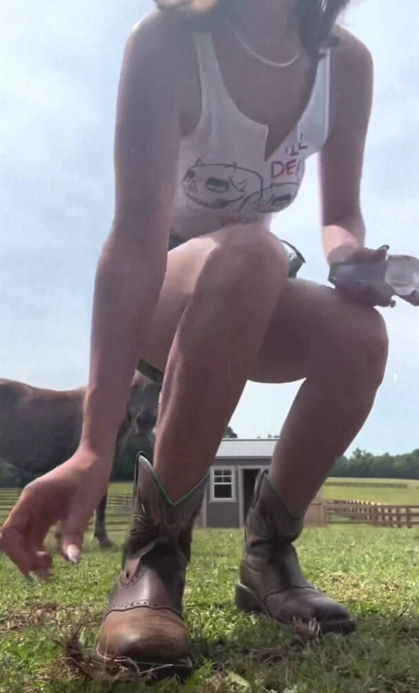 millie-bobby-brown-1 gallery photo #1799