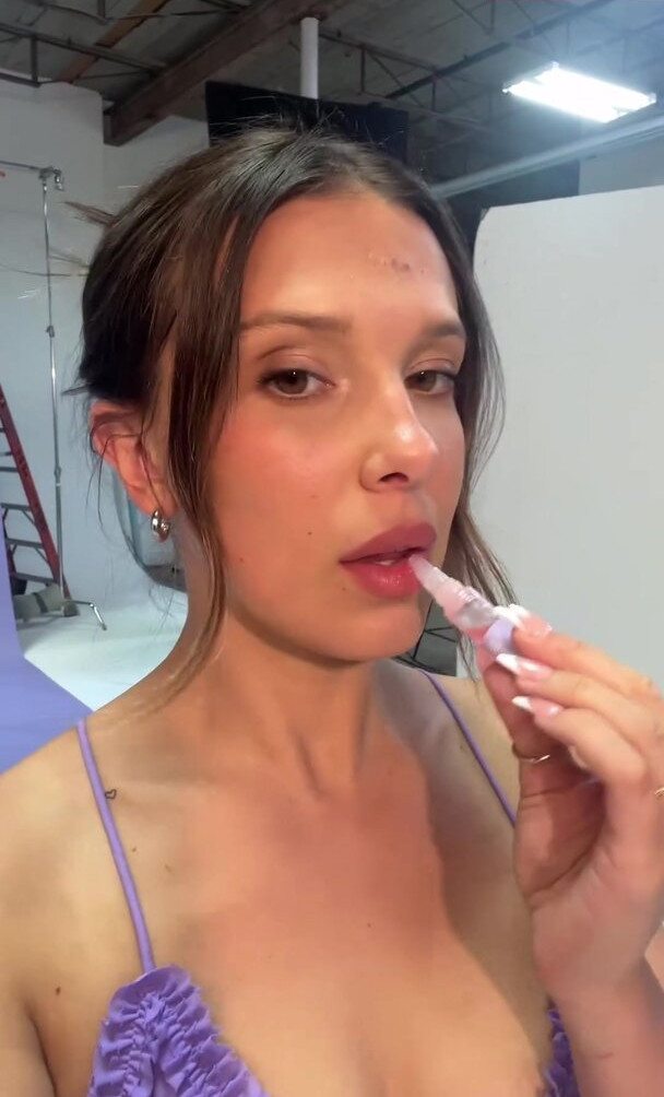 millie-bobby-brown-1 Nacktheit OnlyFans Fotos #2000 - Fapshots