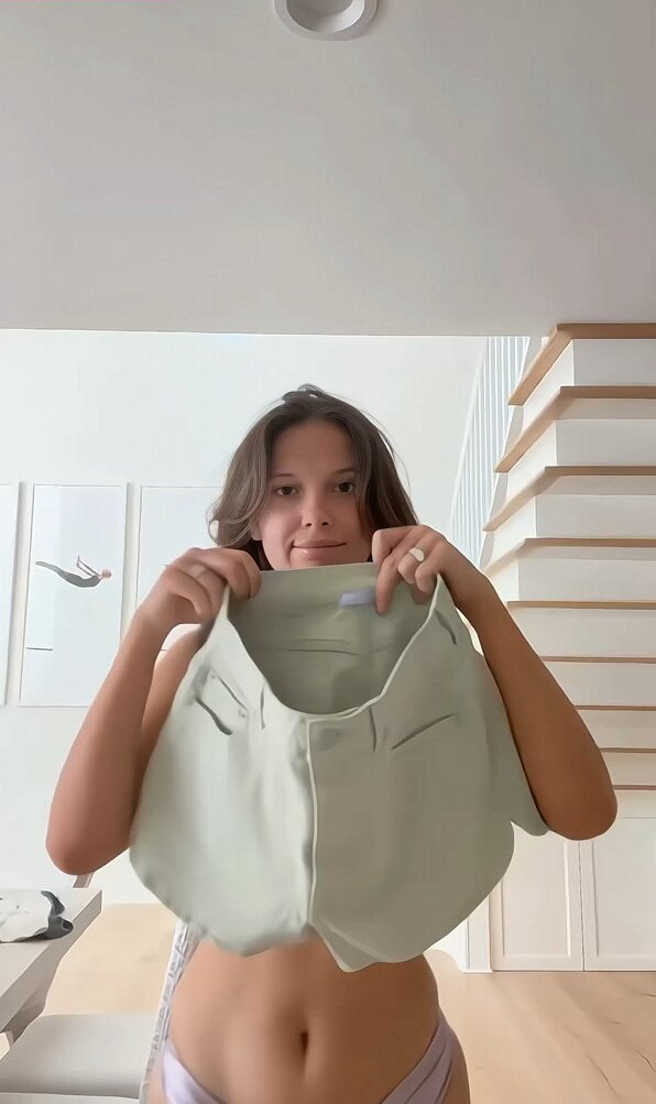 millie-bobby-brown-1 gallery photo #870