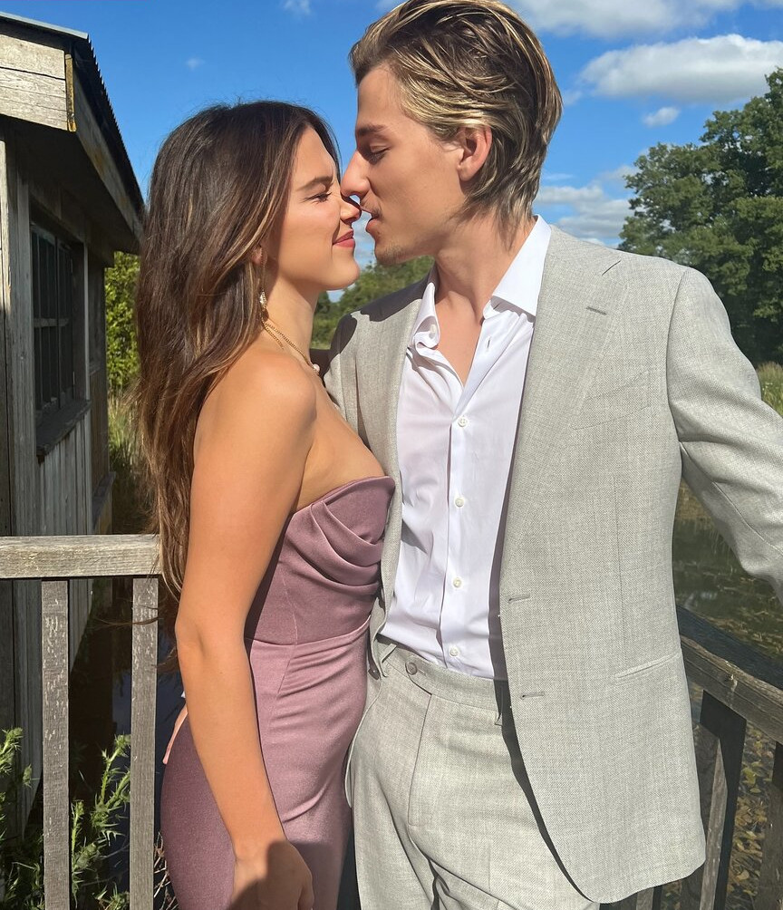 millie-bobby-brown-1 gallery photo #922