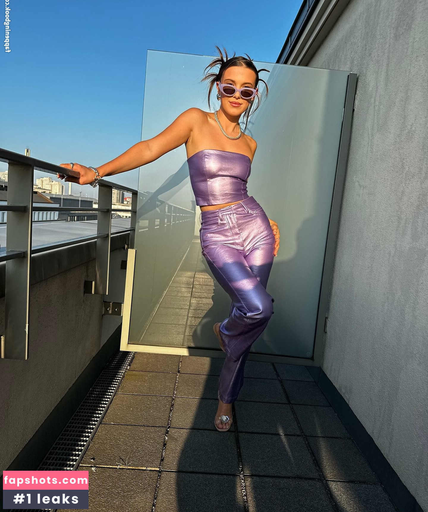 Millie Bobby Brown Nacktheit OnlyFans Fotos #1057 - Fapshots