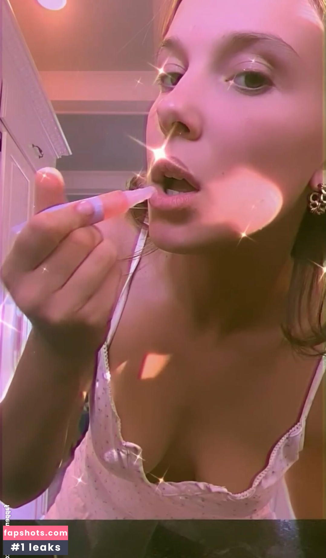 Millie Bobby Brown Nacktheit OnlyFans Fotos #1080 - Fapshots