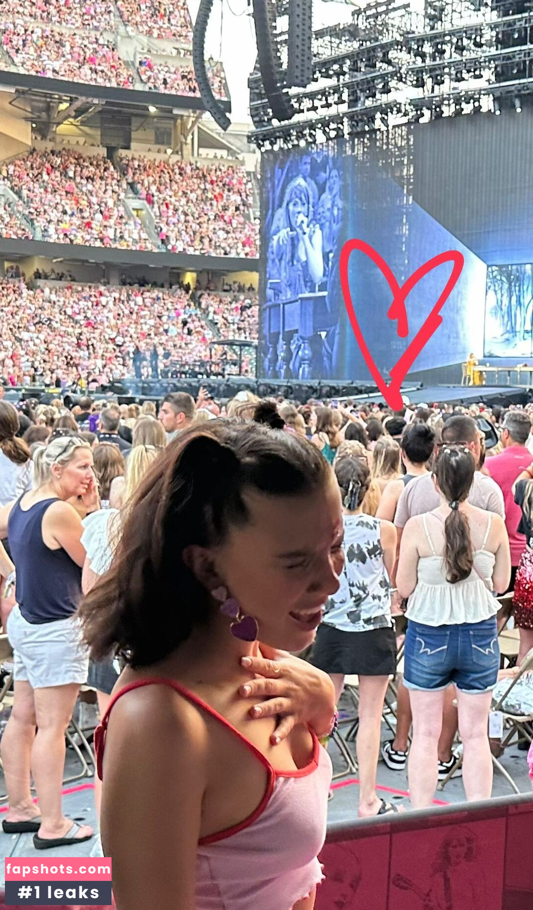 Millie Bobby Brown Nacktheit OnlyFans Fotos #1092 - Fapshots