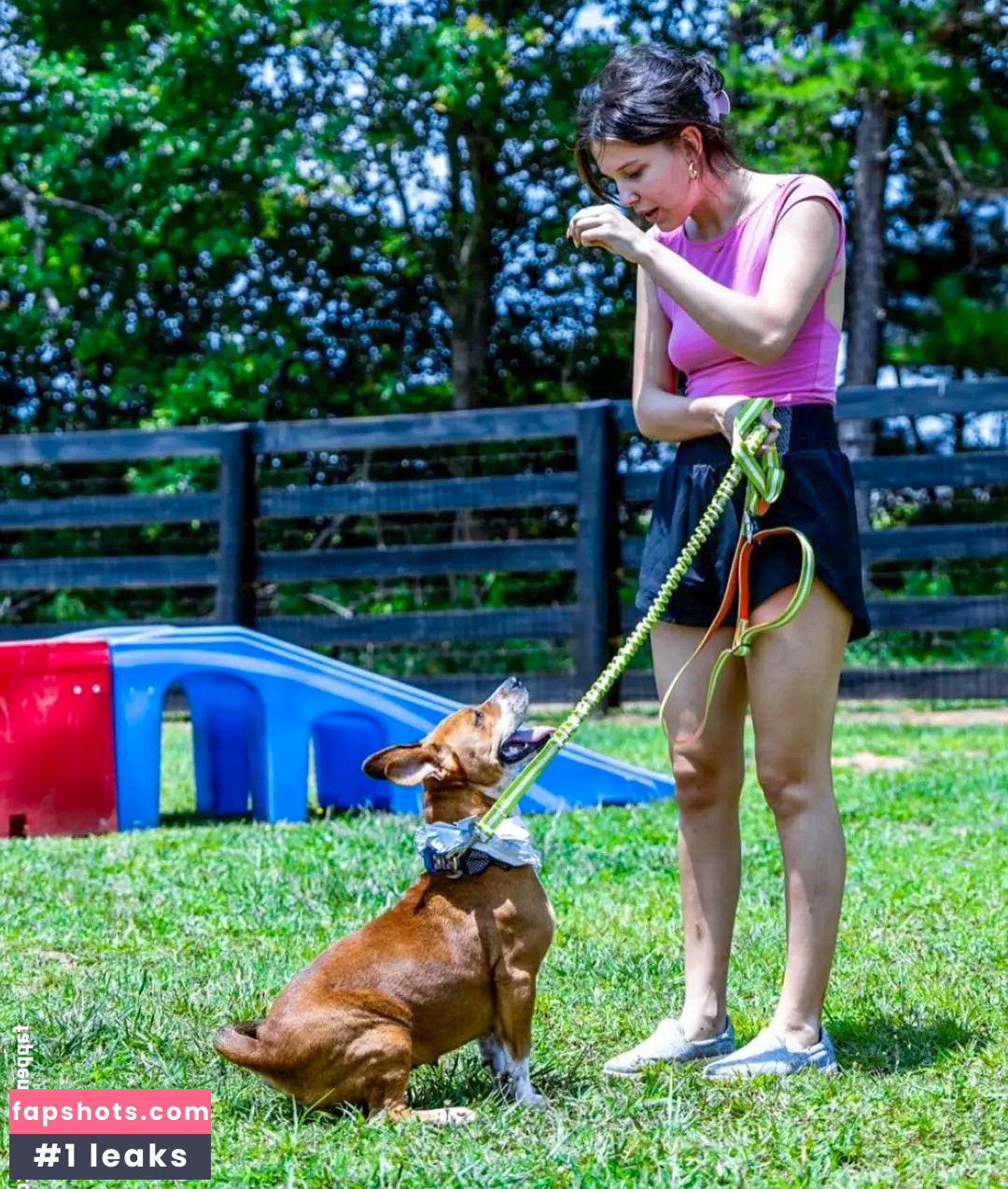 Millie Bobby Brown Nacktheit OnlyFans Fotos #1105 - Fapshots