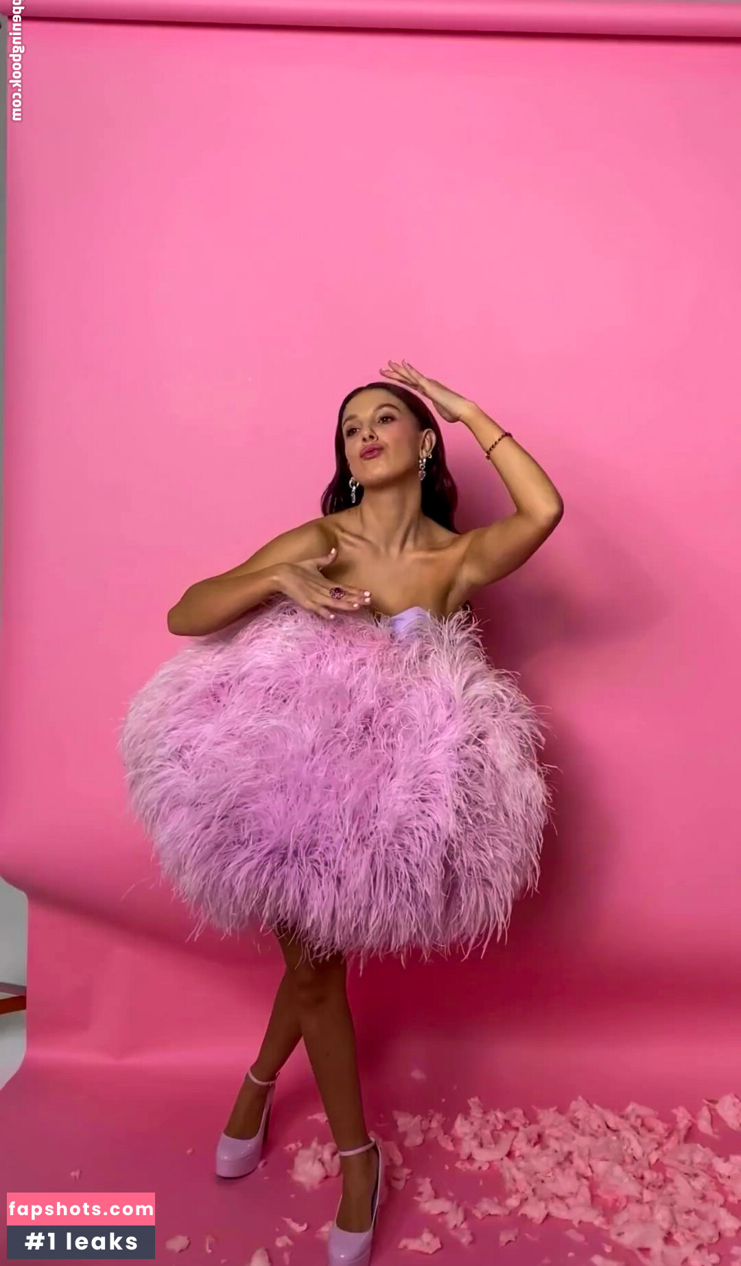 Millie Bobby Brown Nacktheit OnlyFans Fotos #1122 - Fapshots