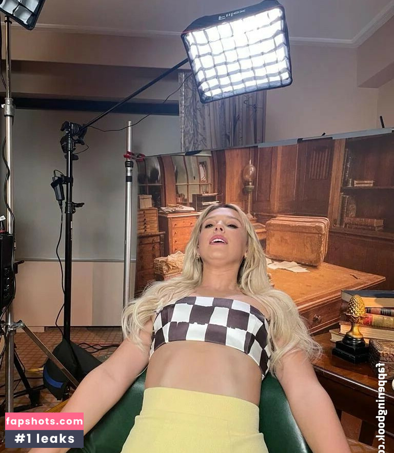 Millie Bobby Brown Nacktheit OnlyFans Fotos #1177 - Fapshots