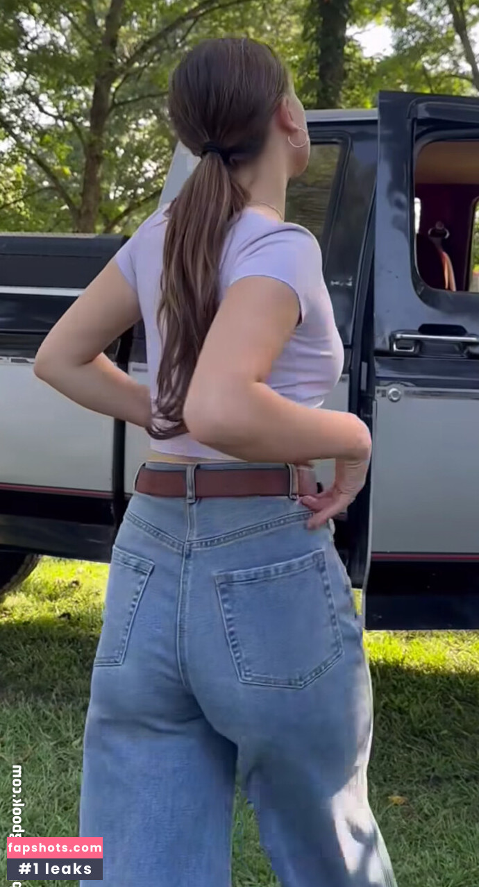 Millie Bobby Brown gallery photo #716