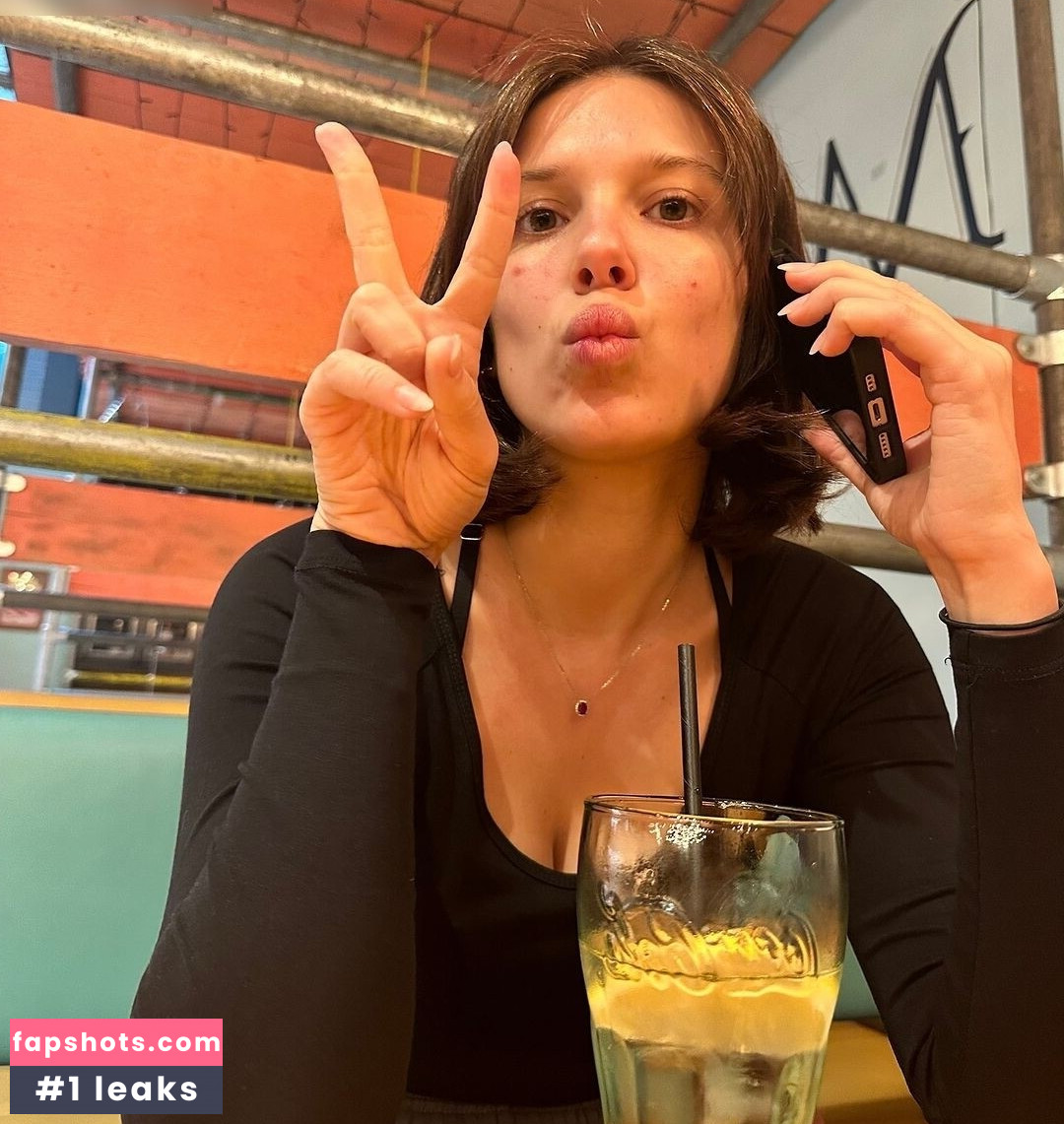 Millie Bobby Brown gallery photo #815