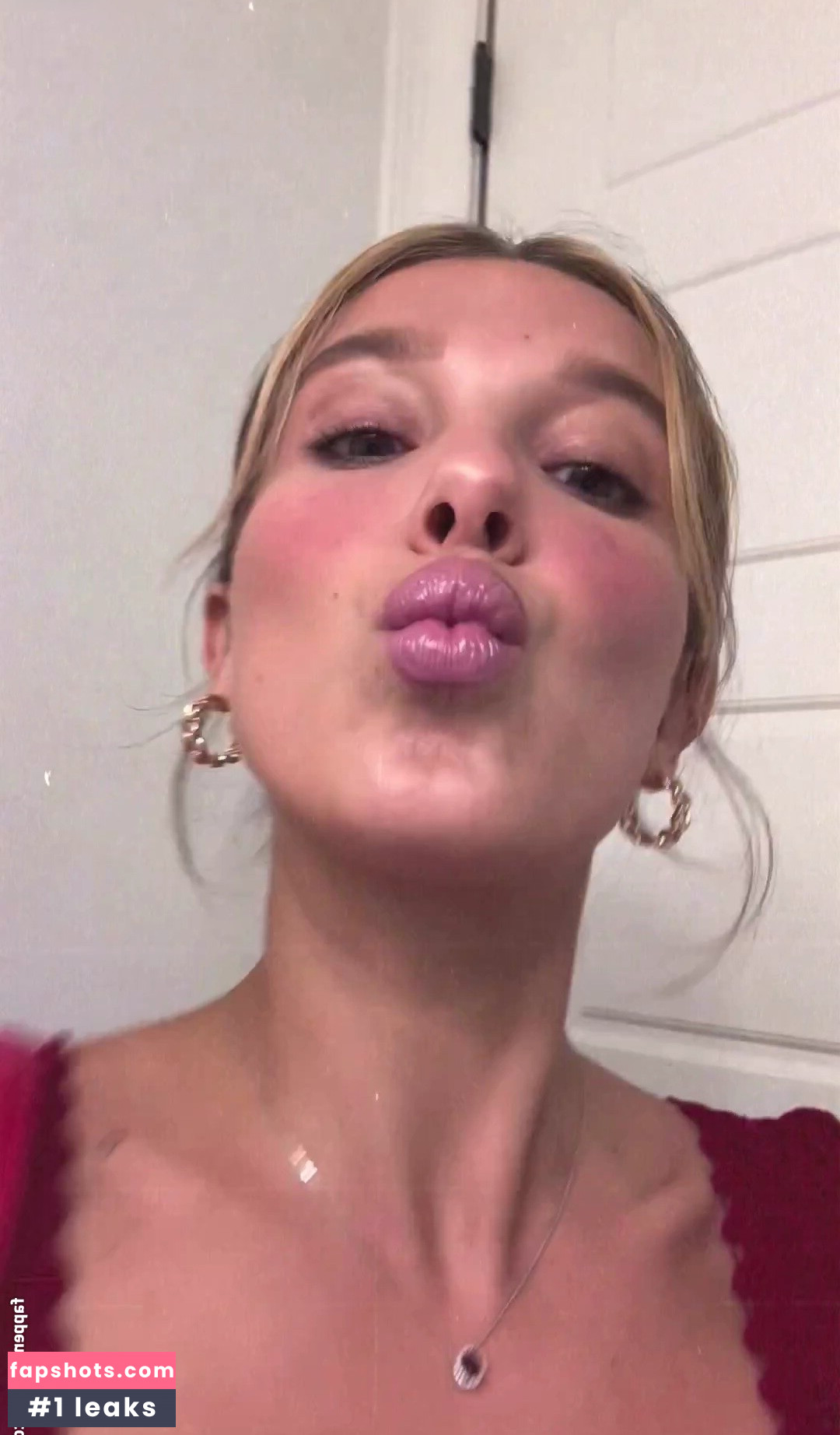 Millie Bobby Brown gallery photo #855