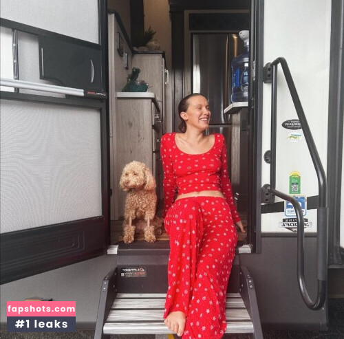 Millie Bobby Brown gallery photo #1017