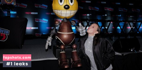 Millie Bobby Brown gallery photo #1091