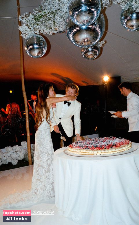 Millie Bobby Brown gallery photo #1132