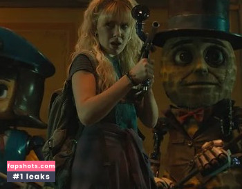 Millie Bobby Brown gallery photo #1145