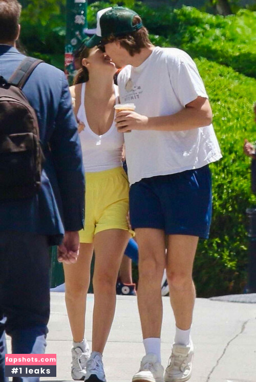 Millie Bobby Brown gallery photo #1265