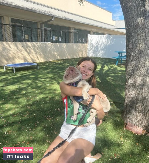 Millie Bobby Brown gallery photo #1498