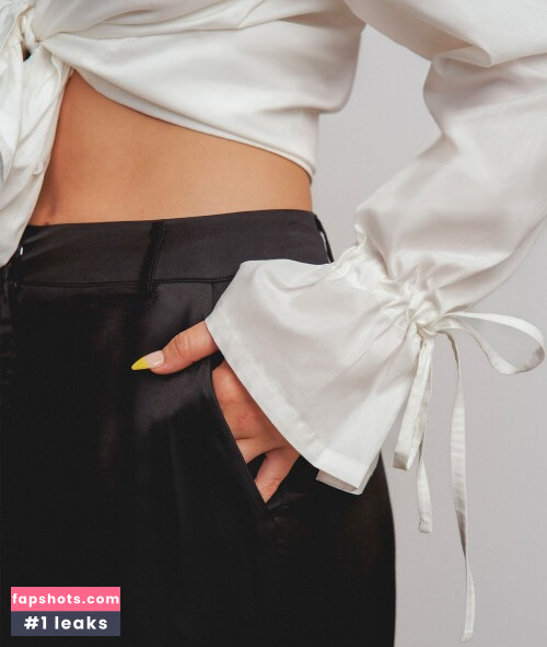 Millie Bobby Brown gallery photo #1942