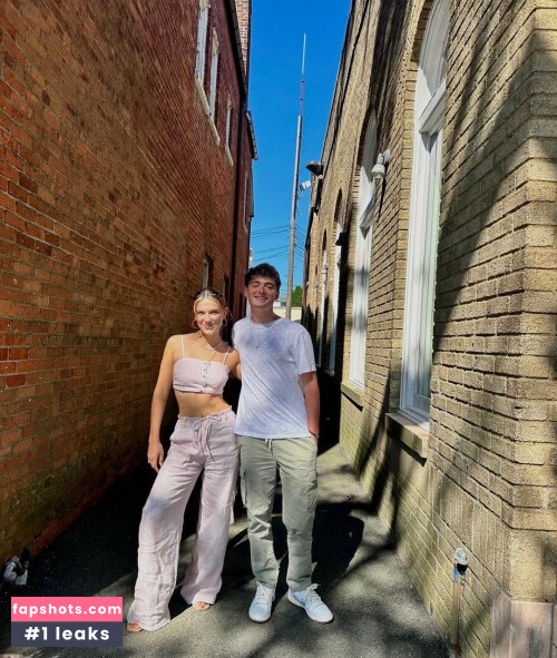 Millie Bobby Brown gallery photo #2044