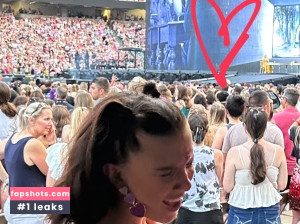 Millie Bobby Brown gallery photo #2054