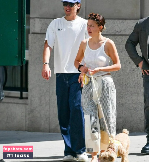 Millie Bobby Brown gallery photo #2064