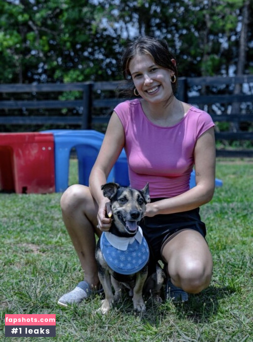 Millie Bobby Brown gallery photo #2073