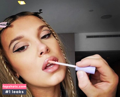 Millie Bobby Brown Nahé úniky fotek pouze od fanoušků #2704 - Fapshots