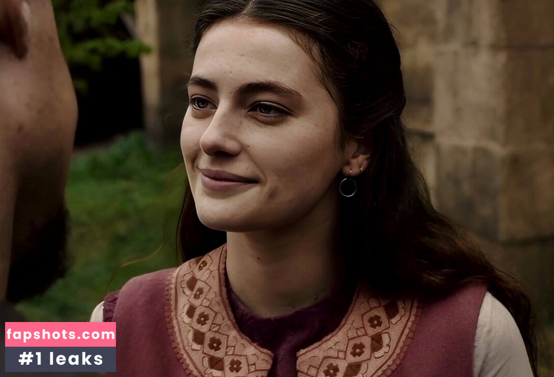 Millie Brady gallery photo #12