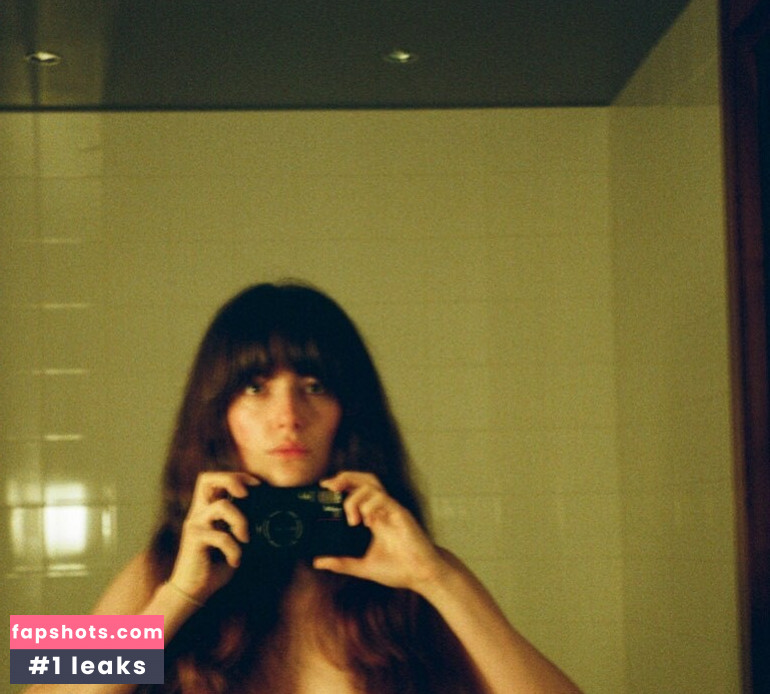 Millie Brady gallery photo #16