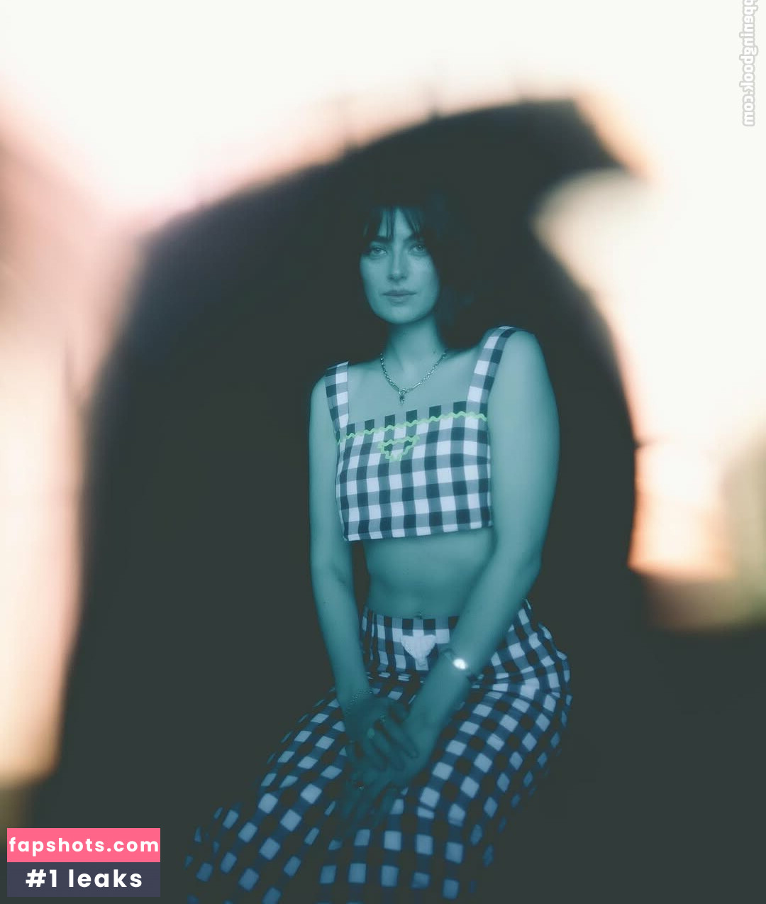 Millie Brady gallery photo #6