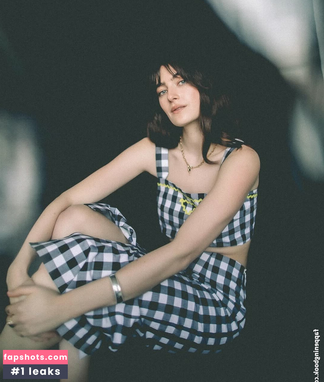 Millie Brady gallery photo #8