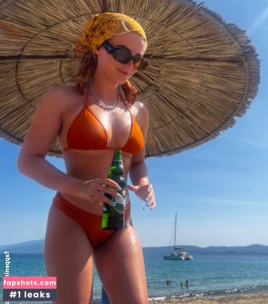 Millie Gibson gallery photo #105