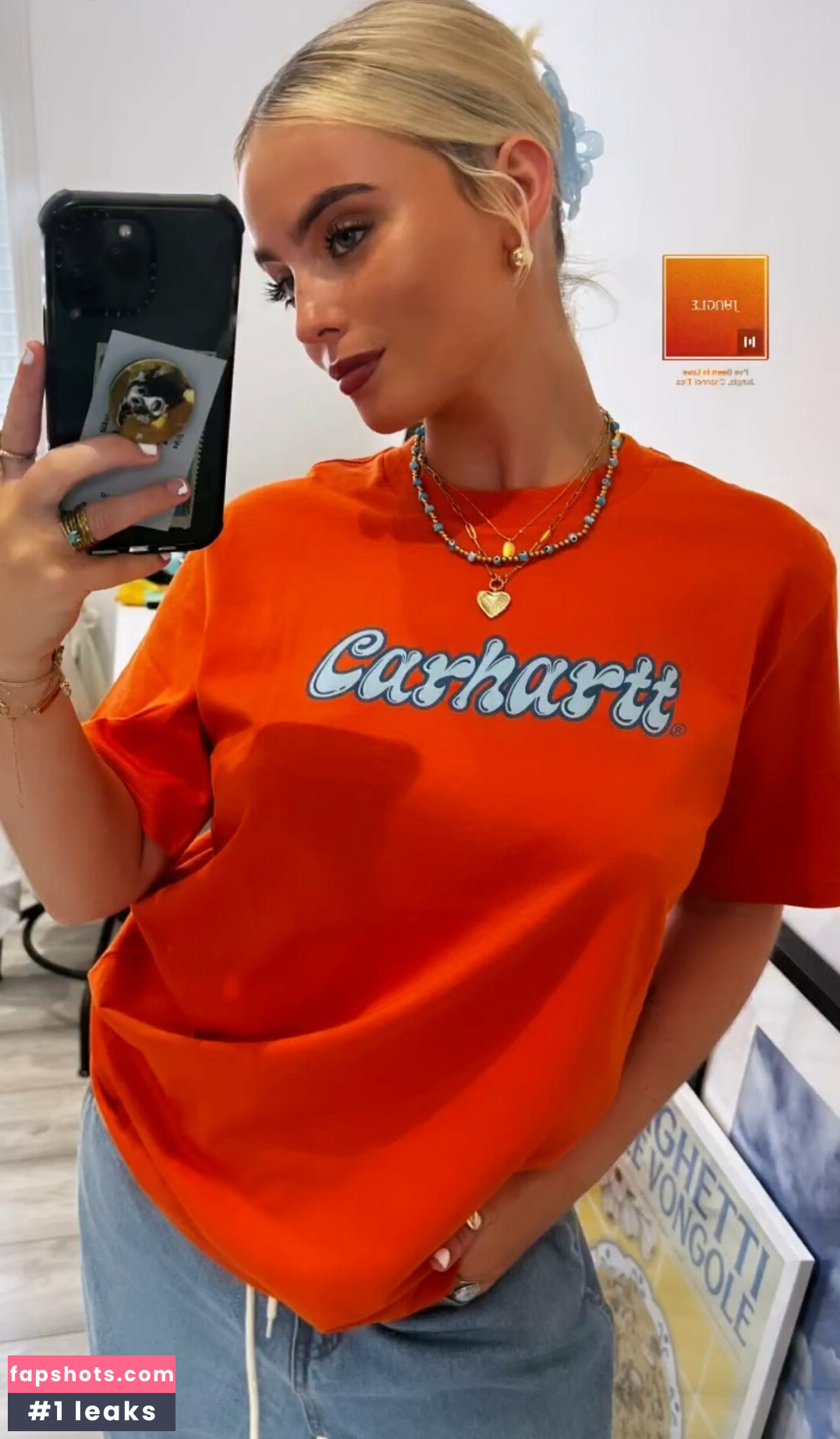 Millie Gibson gallery photo #107