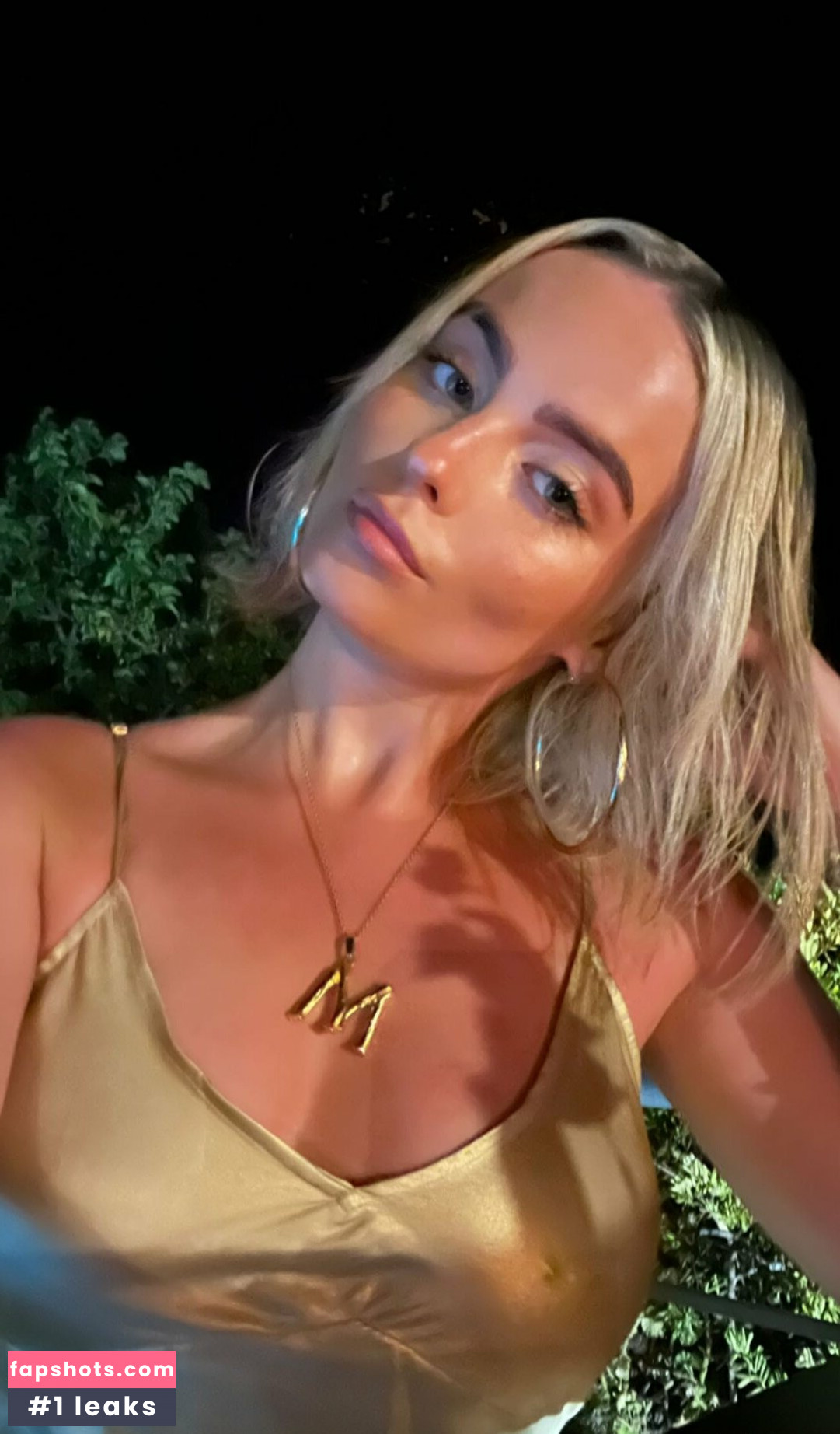 Millie Gibson gallery photo #111