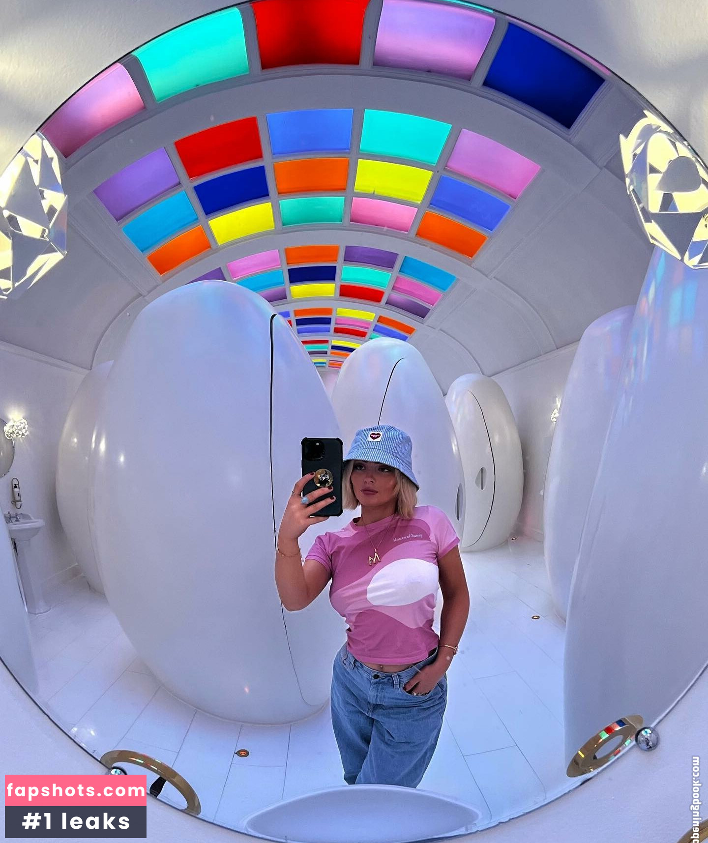 Millie Gibson gallery photo #121