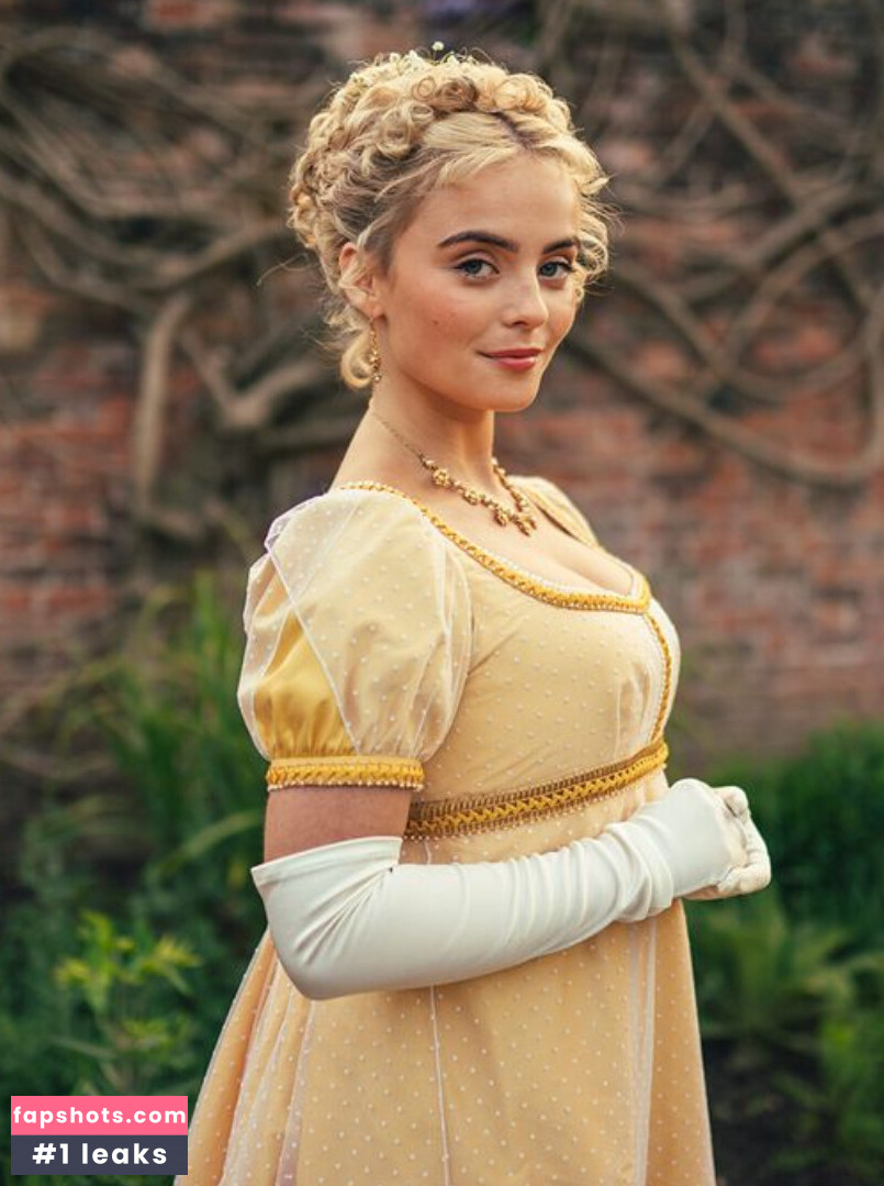 Millie Gibson gallery photo #126