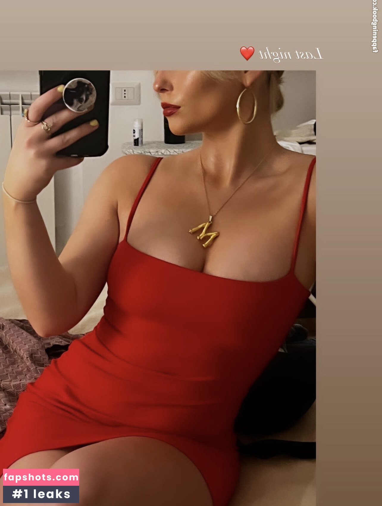 Millie Gibson gallery photo #132