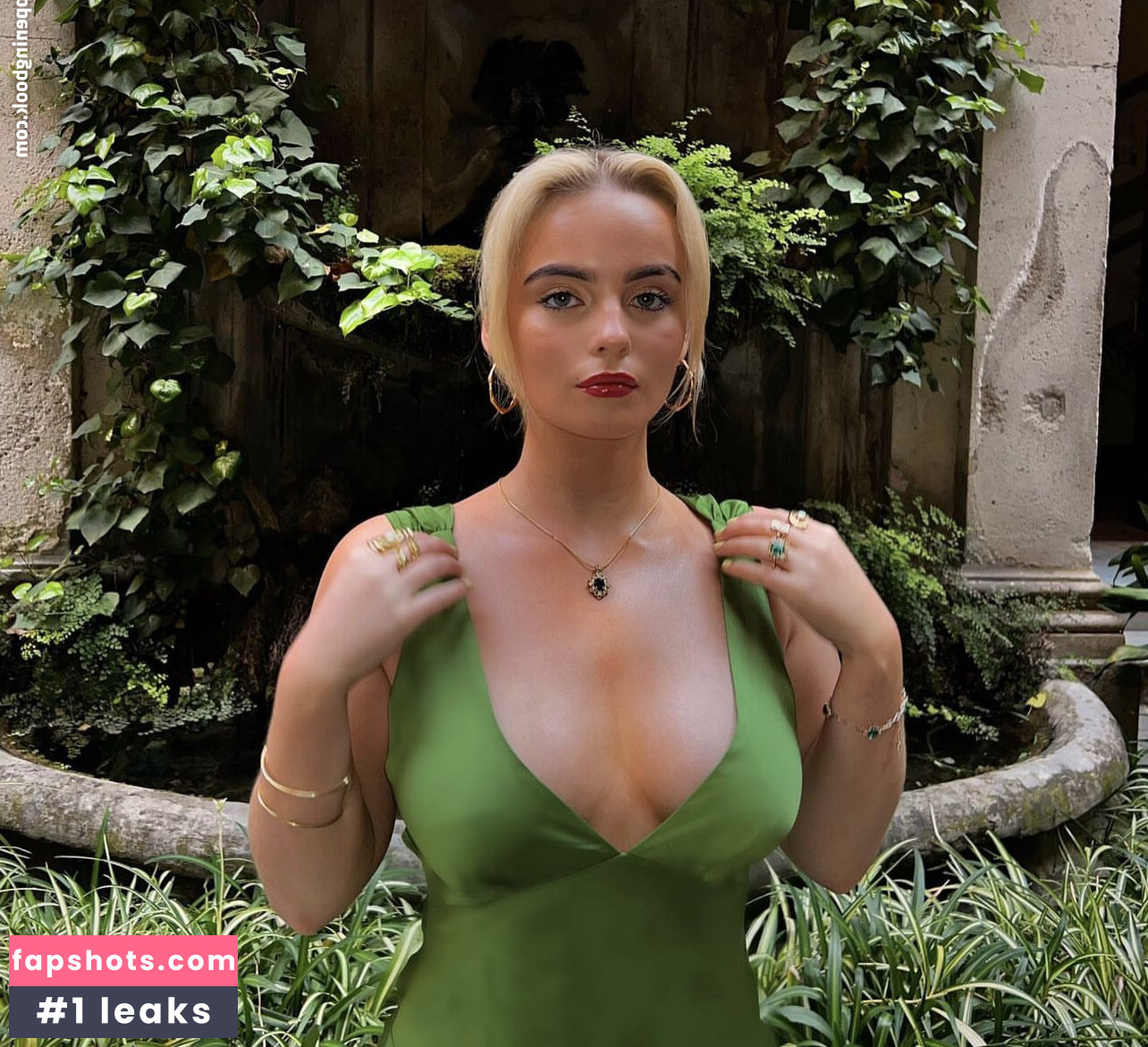 Millie Gibson gallery photo #133