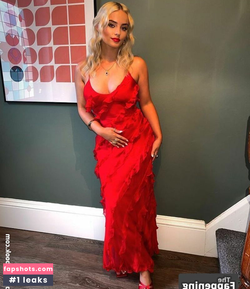 Millie Gibson gallery photo #33