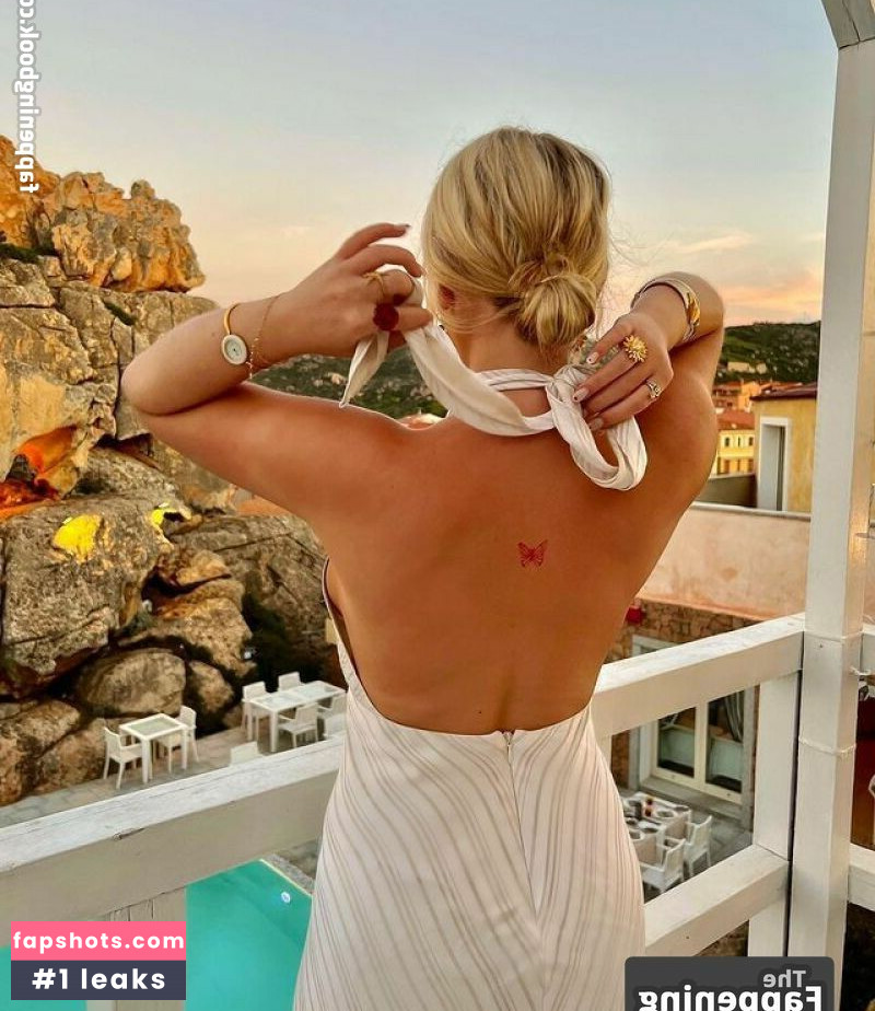 Millie Gibson gallery photo #38