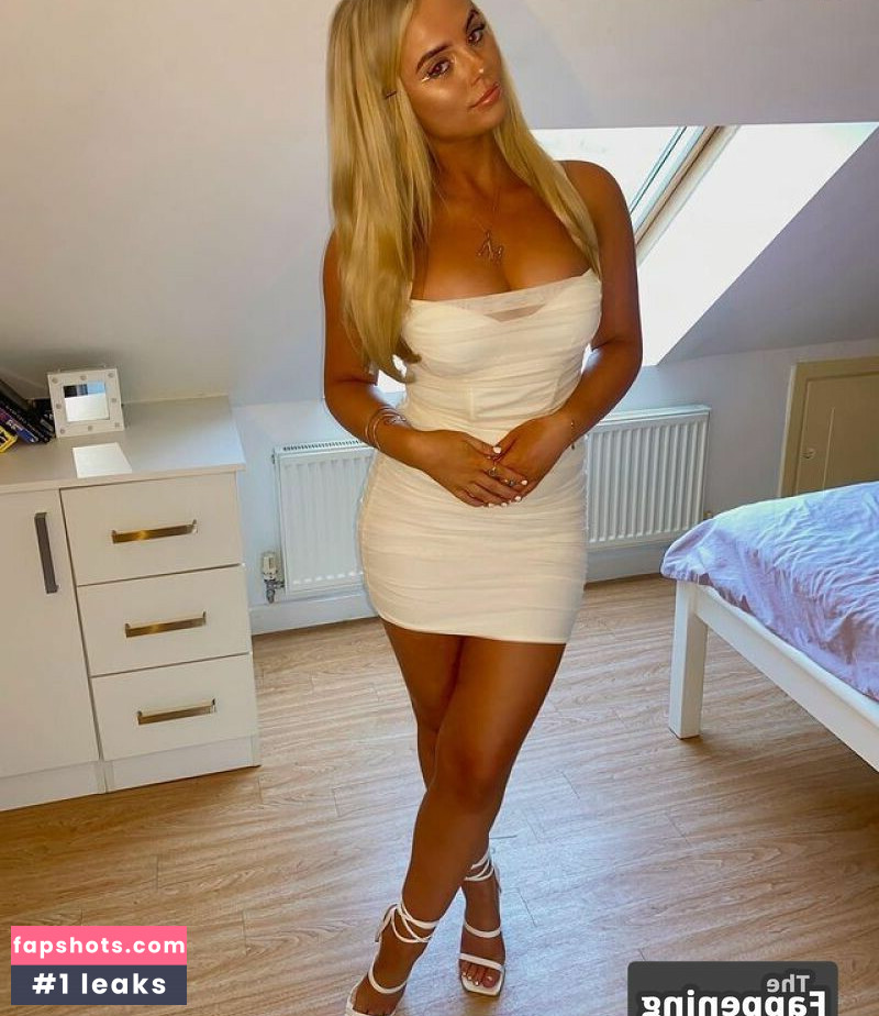 Millie Gibson gallery photo #42