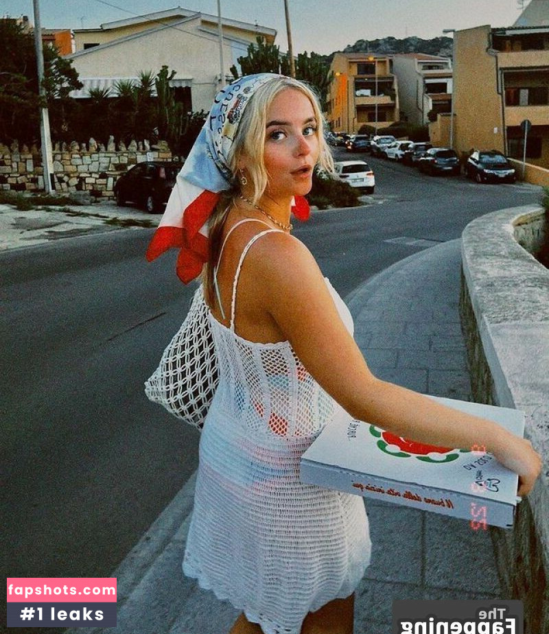 Millie Gibson gallery photo #43