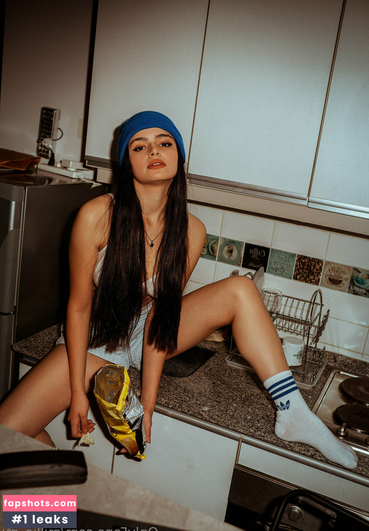 Millie_Mi gallery photo #3